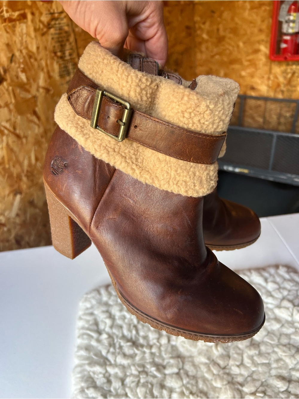 Timberland Brown Leather Shearling Cuff Heeled Ankle Boots